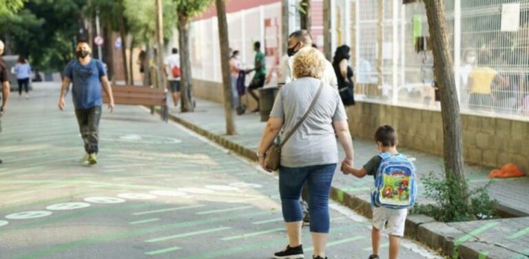 Inauguran mejoramiento vial de colegios y jardines infantiles en Puente Alto y Lo Espejo