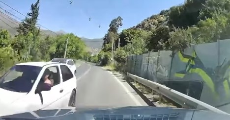 [Video] Conductor ebrio “Podría haber dejado a dos niños sin papás”