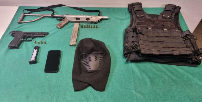 Detenido por porte ilegal de armas en Bajos de Mena