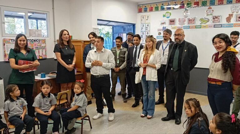Municipalidad de Puente Alto inaugura el año escolar 2025 en la Escuela Oscar Bonilla